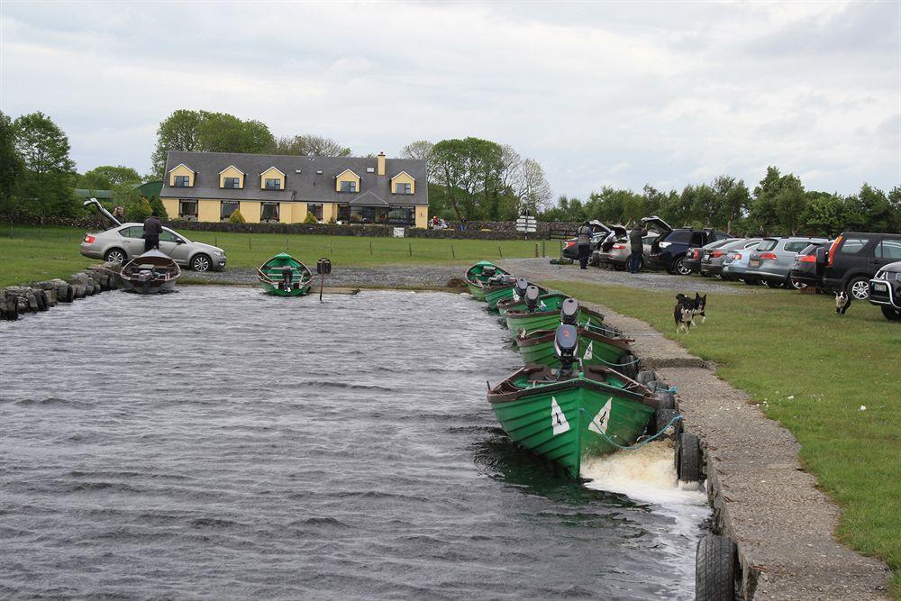 Corrib Wave Guesthouse Oughterard Esterno foto